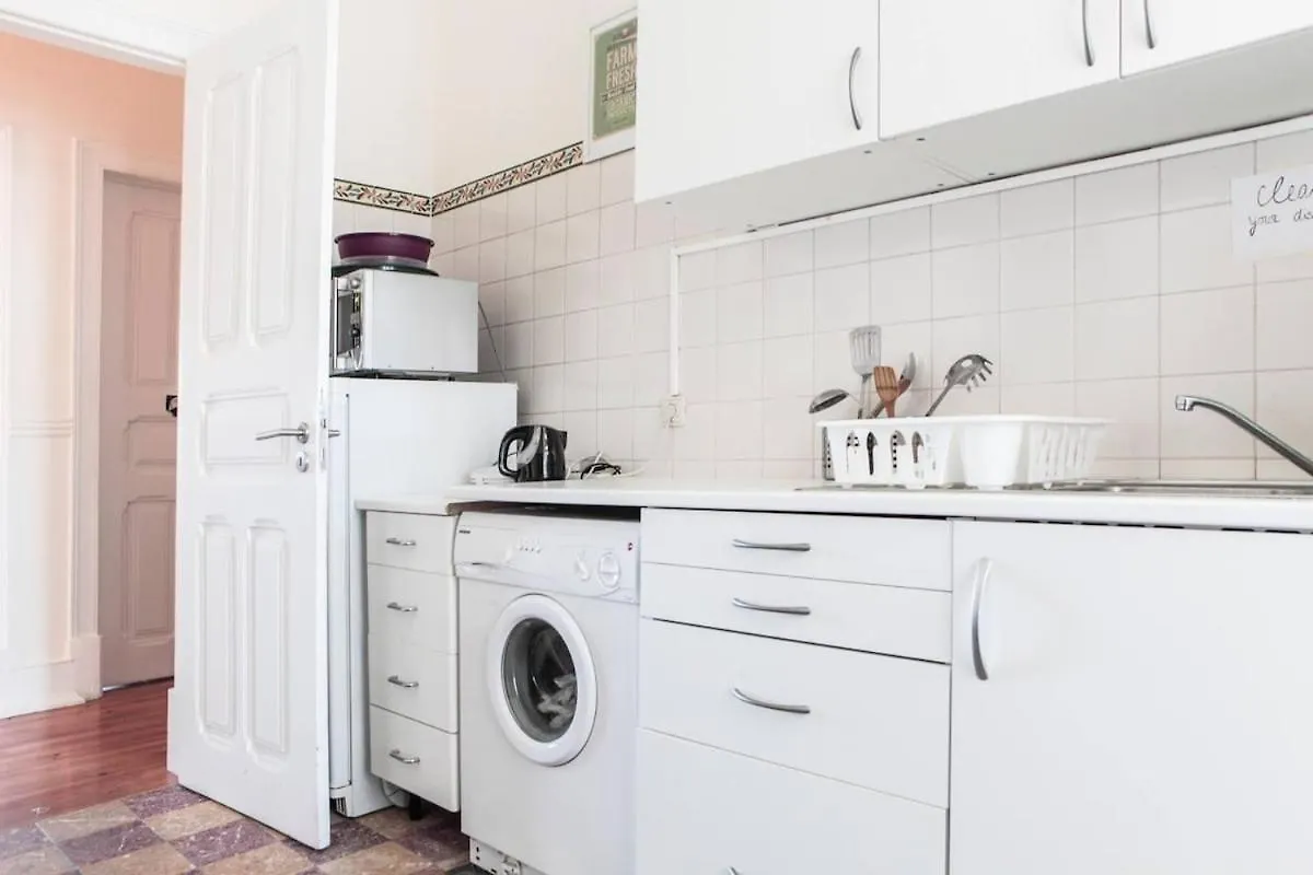 Appartamento Anjos Flat With 5Bd Lisbona