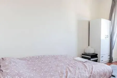 アパート リスボンAnjos Flat With 5Bdアパートメント
